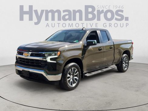 Used 2023 Chevrolet Silverado 1500 LT AWD/4WD image 7