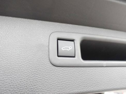 New 2026 Toyota Highlander Platinum image 34