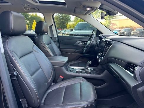 Used 2018 Chevrolet Traverse Premier w/ Redline Edition AWD/4WD image 11
