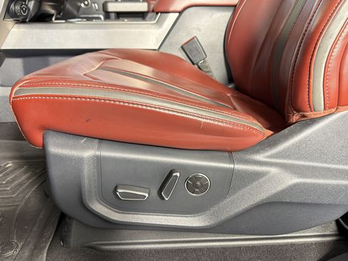 Used 2022 Ford F350 Platinum AWD/4WD image 10