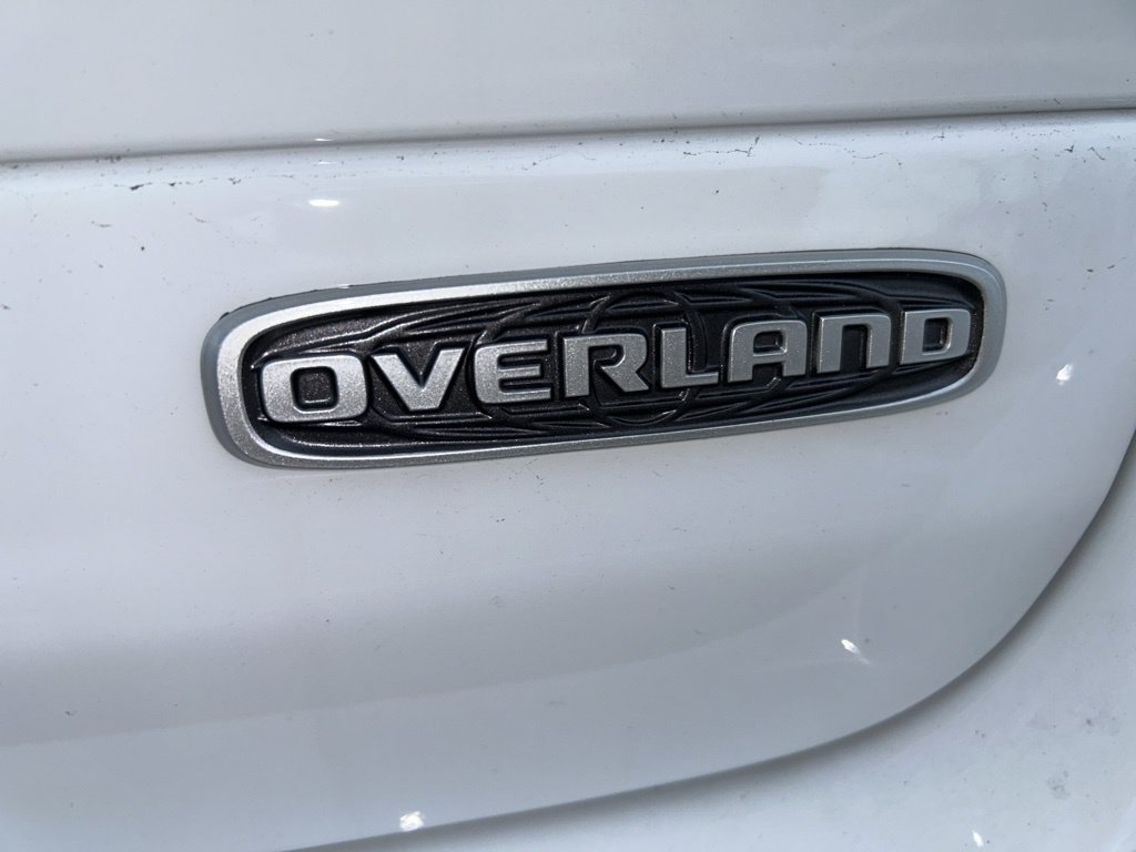 New 2024 Jeep Grand Cherokee Overland w/ Advanced Protech Group III AWD/4WD image 22