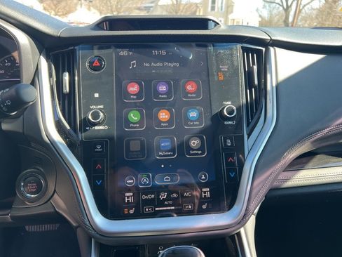 Used 2020 Subaru Outback Limited image 19