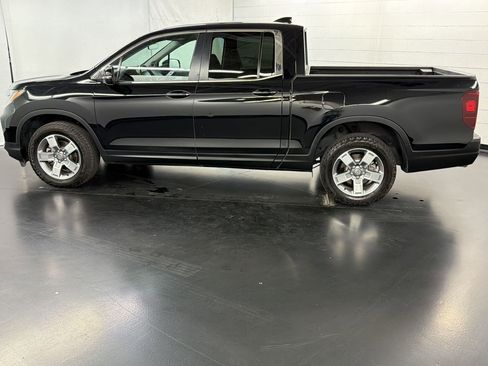 Used 2025 Honda Ridgeline RTL image 2