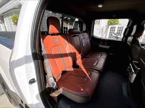 Used 2018 Ford F150 King Ranch w/ Equipment Group 601A Luxury AWD/4WD image 29