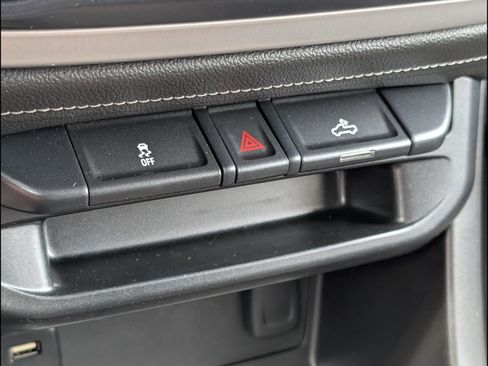 Used 2016 GMC Canyon SLE w/ SLE Convenience Package RWD image 16