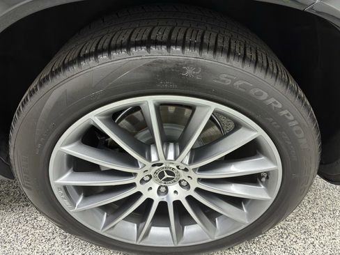 Used 2024 Mercedes-Benz GLE 450 4MATIC image 14