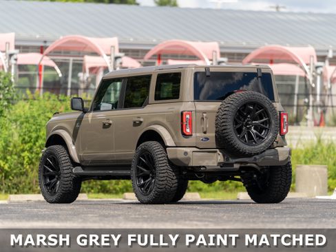 Used 2025 Ford Bronco Outer Banks AWD/4WD image 3