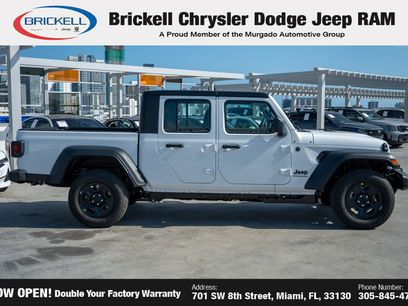 New 2026 Jeep Gladiator Sport