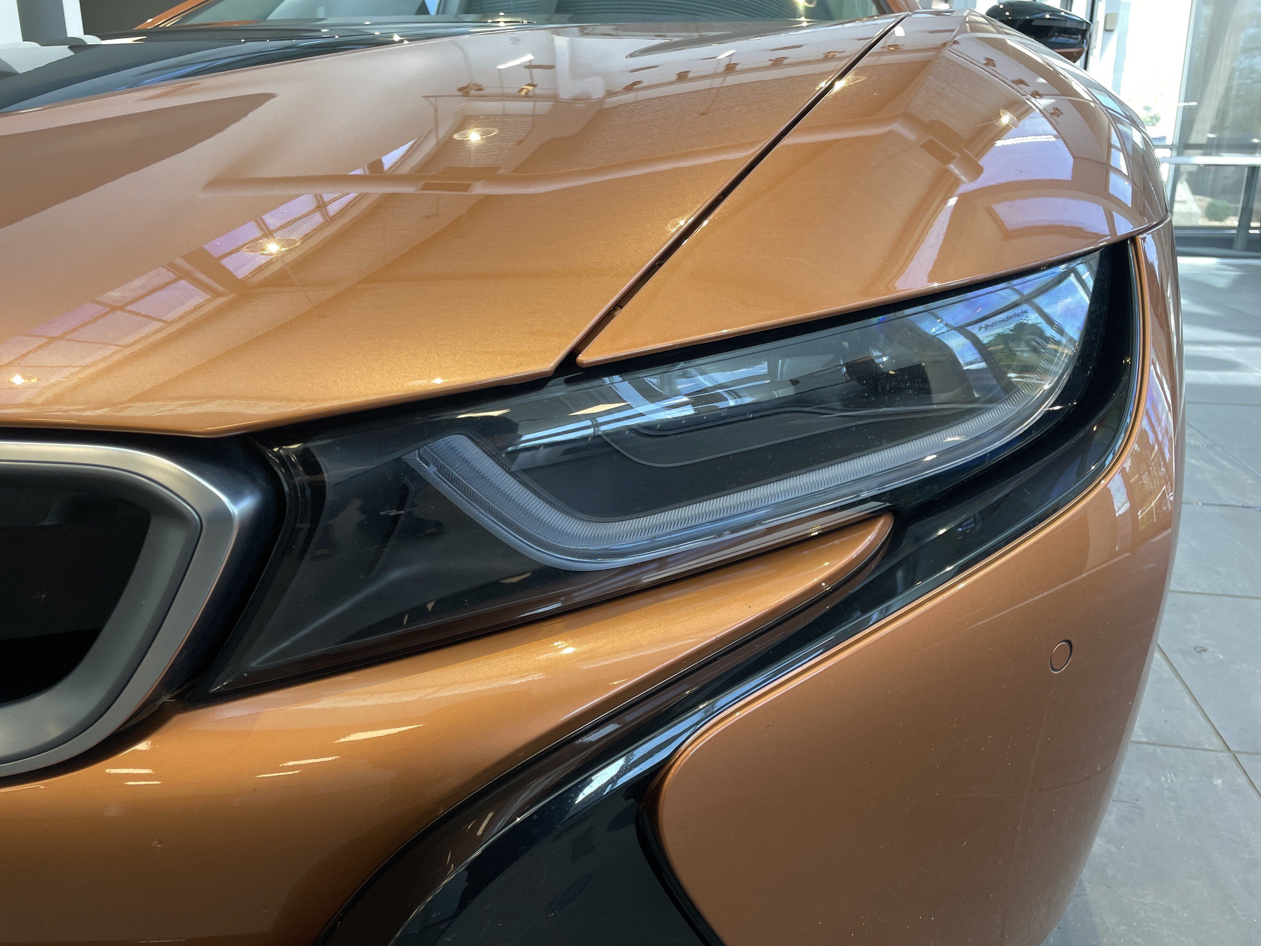Used 2019 BMW i8 Coupe AWD/4WD image 5