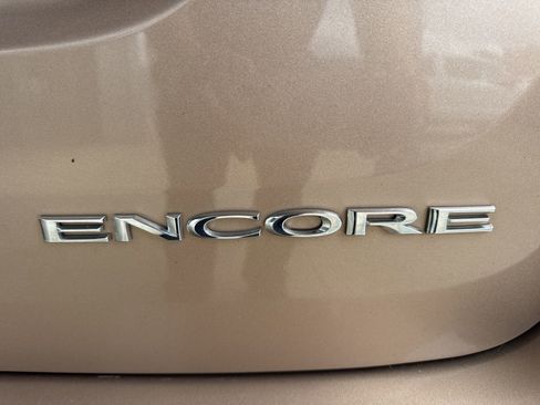 Used 2019 Buick Encore Preferred image 12