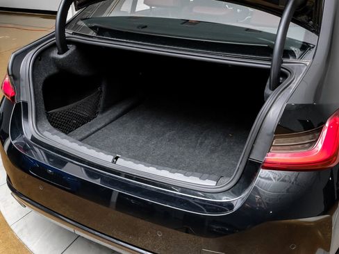 Used 2025 BMW 330i xDrive Sedan w/ Convenience Package image 57