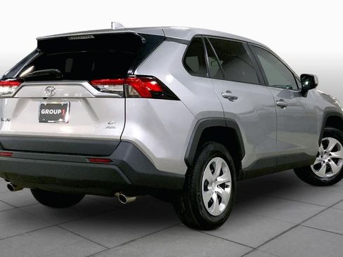 Used 2023 Toyota RAV4 LE AWD/4WD image 13
