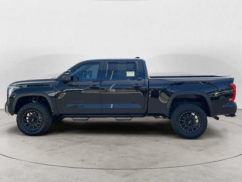Used 2025 Toyota Tundra SR5 w/ SR5 Premium Package AWD/4WD image 8