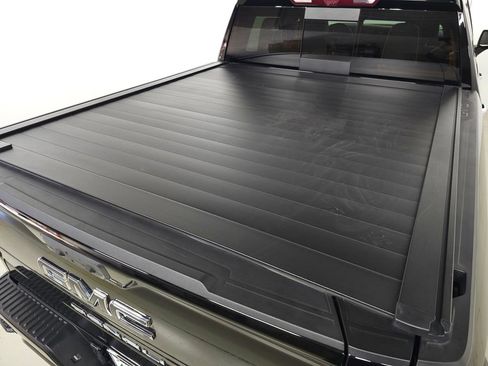 Used 2024 GMC Sierra 1500 Denali Ultimate AWD/4WD image 10