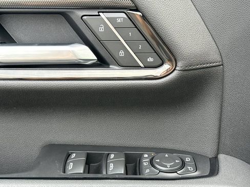 Used 2025 GMC Sierra 3500 AT4 w/ AT4 Preferred Package image 21