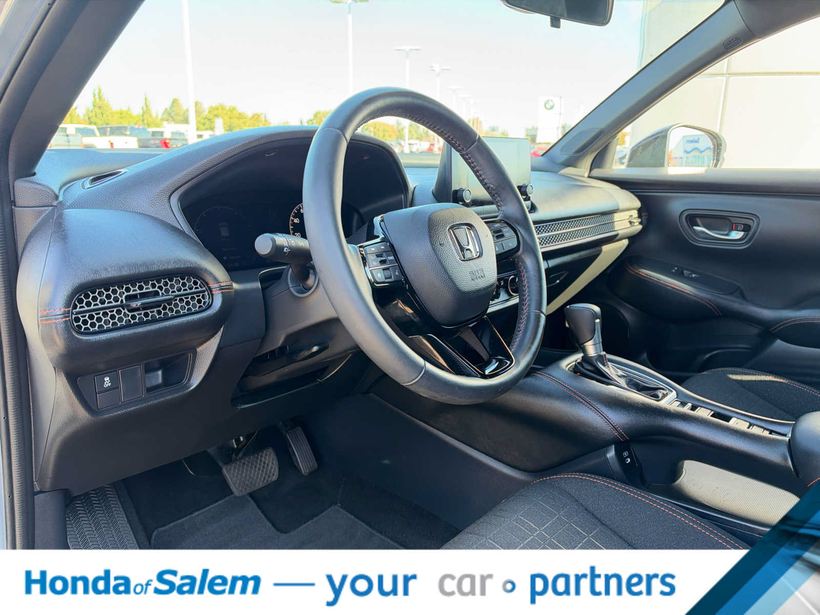 Used 2024 Honda HR-V Sport image 2
