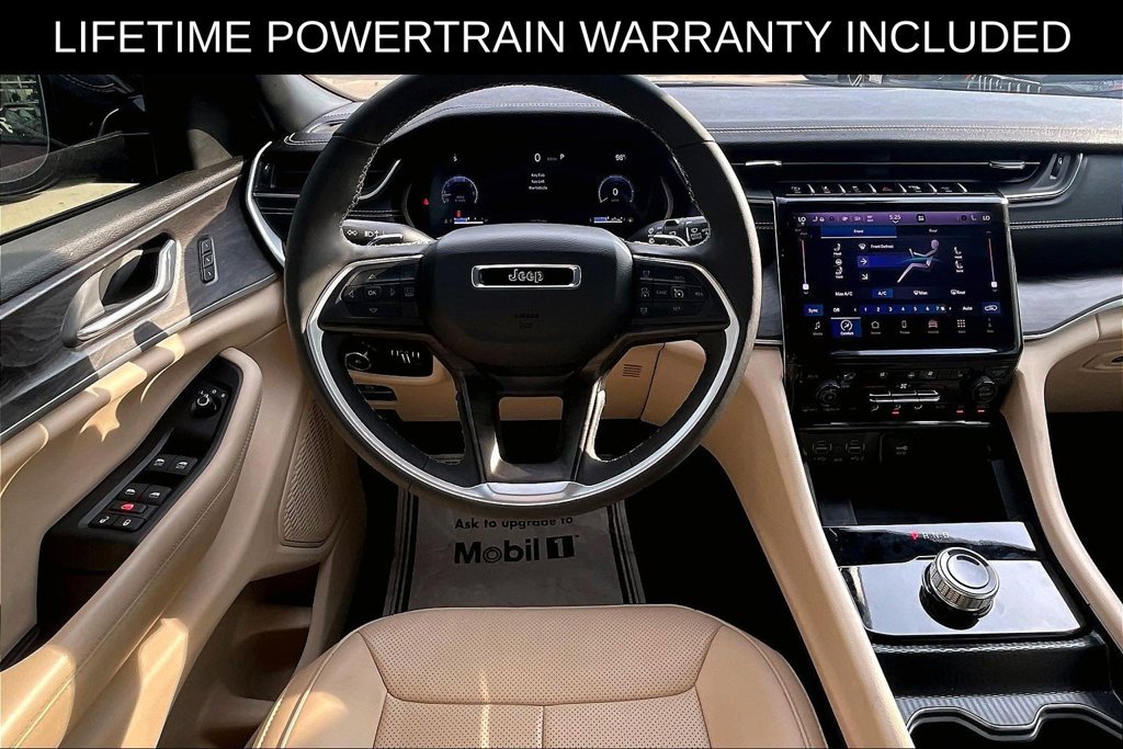 Used 2025 Jeep Grand Cherokee L Limited w/ Luxury Tech Group II RWD image 6