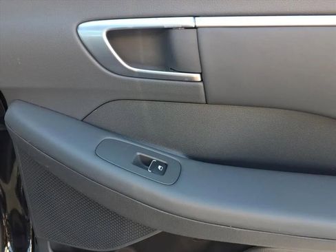 Used 2020 Hyundai Sonata SEL Plus w/ Tech Package image 9