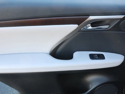 Used 2022 Lexus RX 350 FWD w/ Premium Package image 33