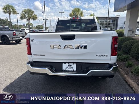 Used 2025 RAM 1500 Big Horn AWD/4WD image 3