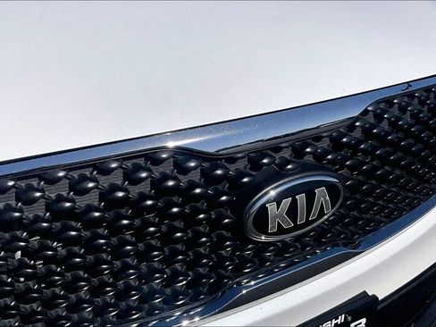 Used 2016 Kia Sorento AWD w/ LX Convenience Package image 28