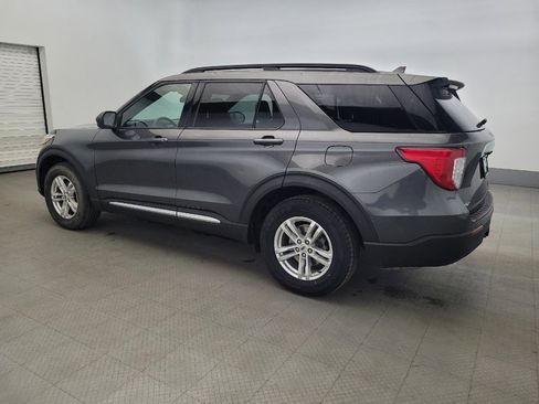 Used 2020 Ford Explorer XLT w/ Comfort Package AWD/4WD image 3