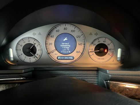 Used 2008 Mercedes-Benz E 350 4MATIC Sedan image 29