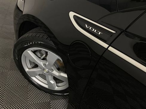 Used 2013 Chevrolet Volt Premium w/ Premium Trim Package FWD image 33