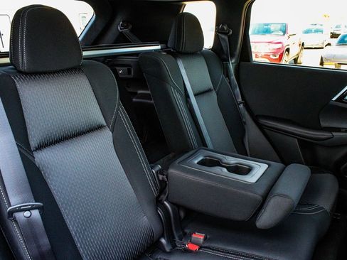 New 2025 Mitsubishi Outlander ES image 40