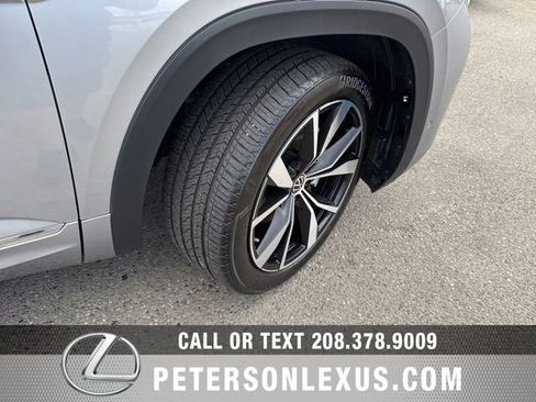 Used 2025 Volkswagen Atlas SEL Premium R-Line AWD/4WD image 11