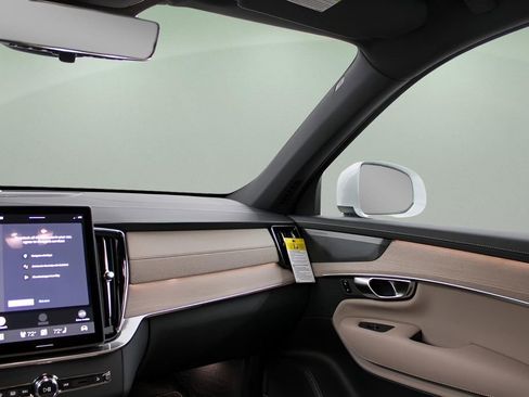 New 2026 Volvo XC90 B6 Plus image 15