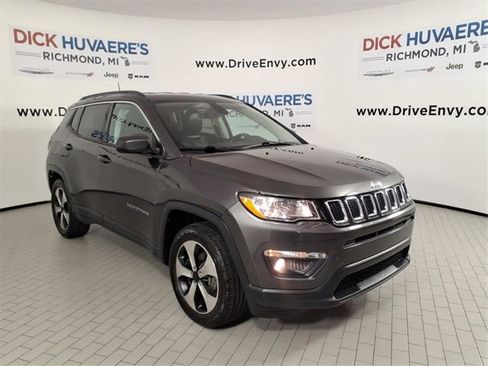 Used 2018 Jeep Compass Latitude w/ Popular Equipment Group image 3