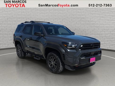 New 2026 Toyota 4Runner SR5 AWD/4WD image 3