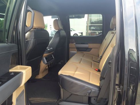 Used 2024 Ford F250 Lariat w/ Chrome Package AWD/4WD image 14