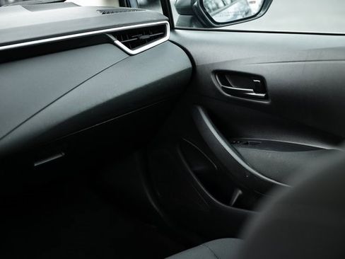 Used 2024 Toyota Corolla LE image 28