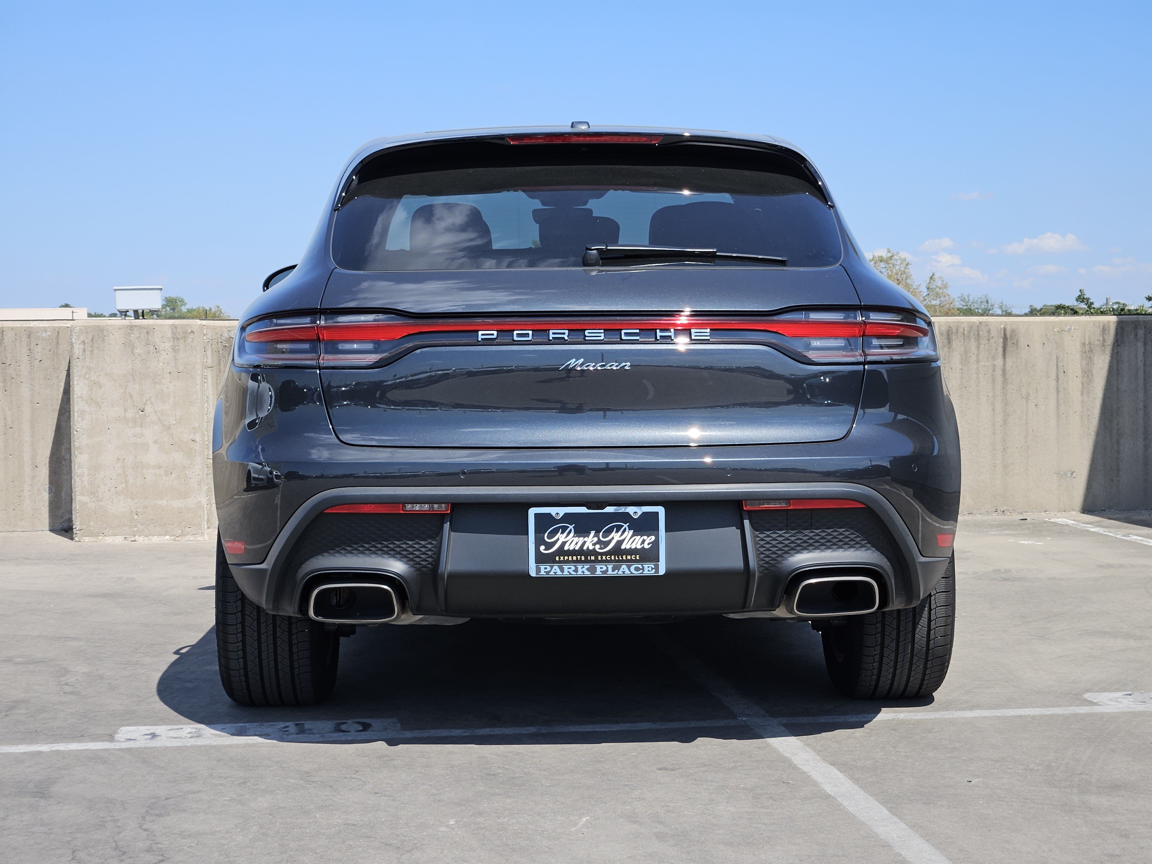Certified 2026 Porsche Macan AWD/4WD image 7