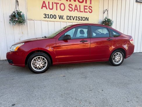 Used 2009 Ford Focus SE FWD image 8