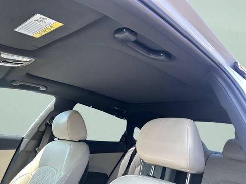 Used 2018 Kia Optima SX w/ Technology Package FWD image 19