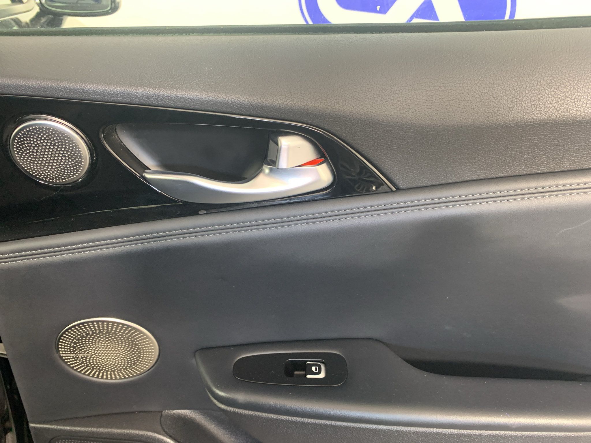 Used 2018 Kia Stinger Premium RWD image 34