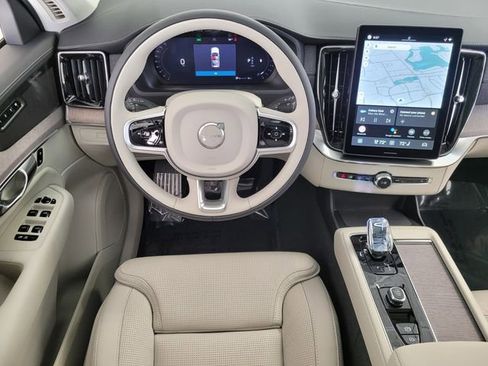 New 2026 Volvo XC90 B6 Ultra w/ Protection Package AWD/4WD image 12