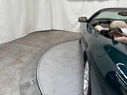 Used 2005 Jaguar XK8 Convertible image 12