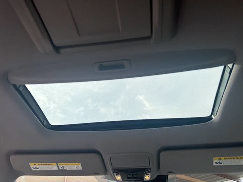 Used 2018 Honda Pilot Elite image 34