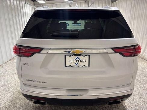 Used 2023 Chevrolet Traverse High Country AWD/4WD image 5