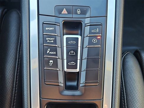 Certified 2014 Porsche 911 Carrera S image 18