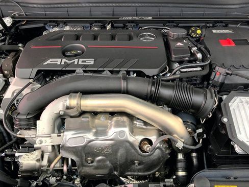 New 2025 Mercedes-Benz GLB 35 AMG 4MATIC image 9
