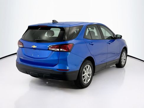 Used 2024 Chevrolet Equinox LS FWD image 5