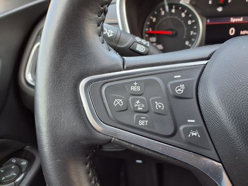 Used 2022 Chevrolet Equinox Premier image 13