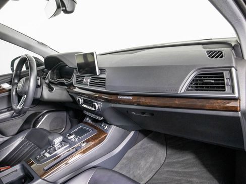 Used 2019 Audi Q5 2.0T Premium Plus w/ Premium Plus Package image 15