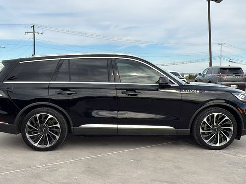Used 2021 Lincoln Aviator Reserve w/ Equipment Group 201A image 4