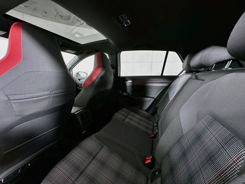 Used 2024 Volkswagen GTI SE FWD image 23